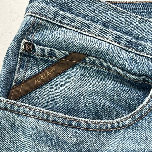 Ariat Jeans Mens 38 X 32 M2 Relaxed Boot Cut Blue Denim Medium Wash Cowboy * - Picture 10 of 13